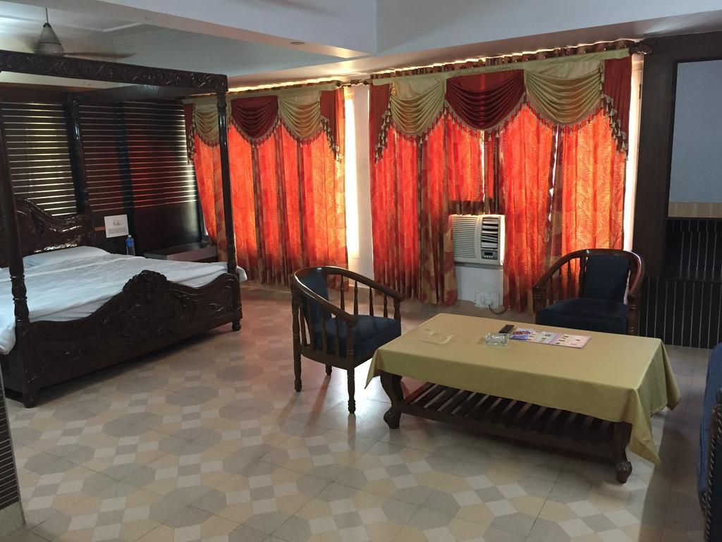 Hotel Swastik จามมู ห้อง รูปภาพ